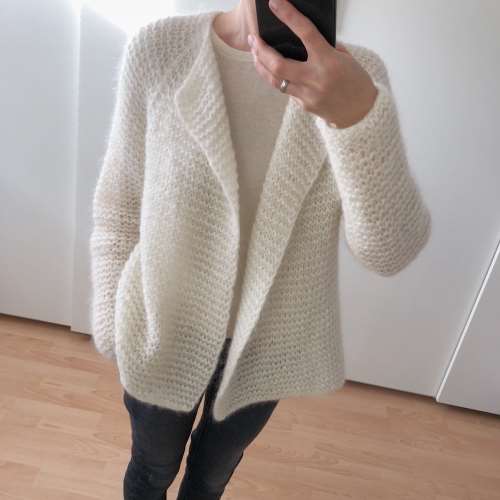 Karla Cardigan - buy knitting pattern online | Maschenfein.co.uk