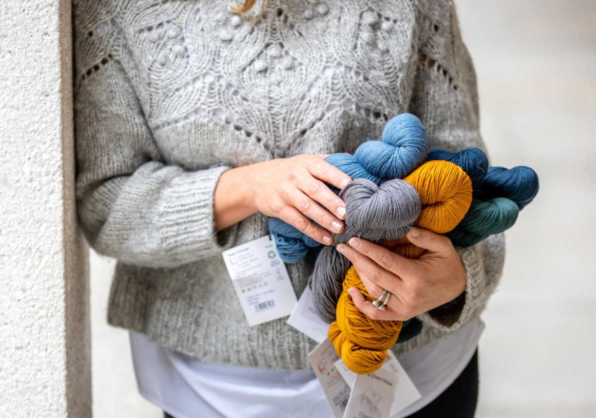 Soft & Shiny Yarn by Loops & Threads - Solid Yarn for Knitting, Crochet,  Weaving, Arts & Crafts - Royal, Bulk 15 Pack