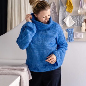 Cloud sweater with cozy collar